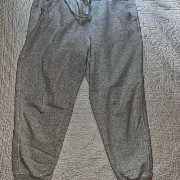 Cuffed Leg Sweat Pants - Picture 2 of 2